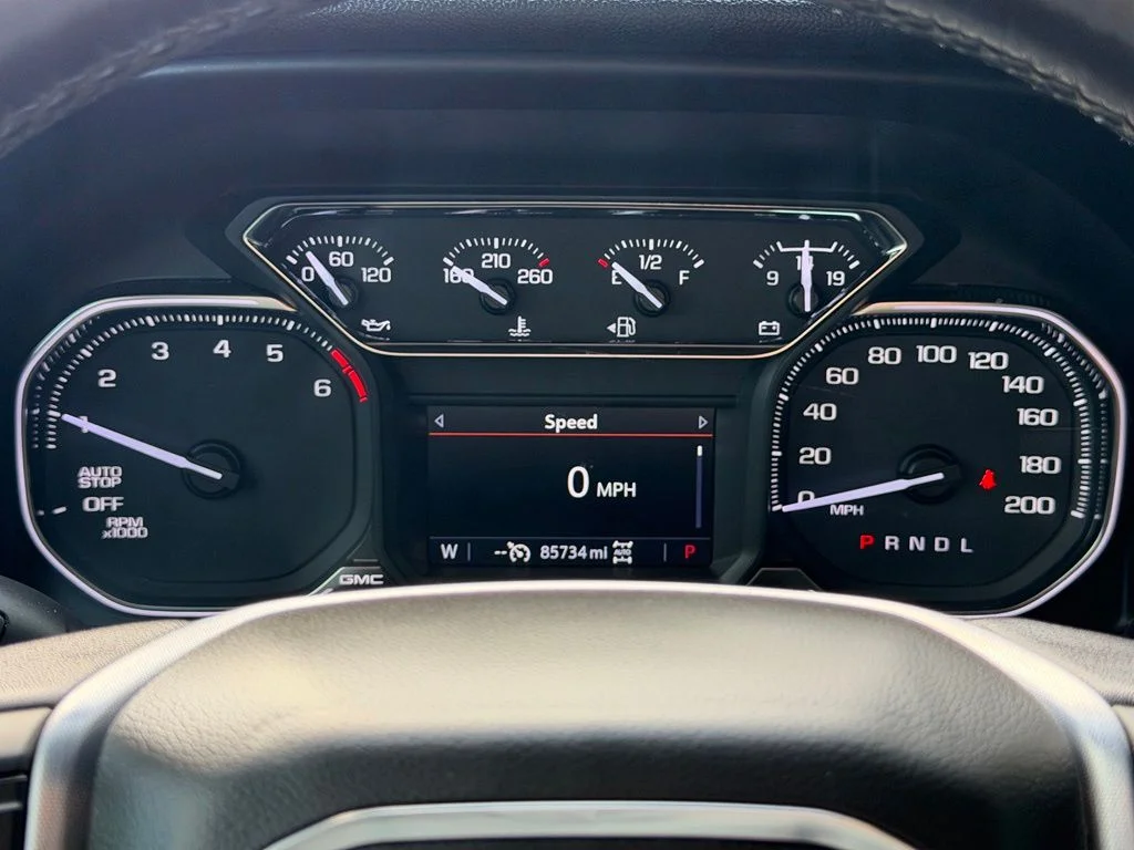 Used 2021 Black GMC Elevation image 20