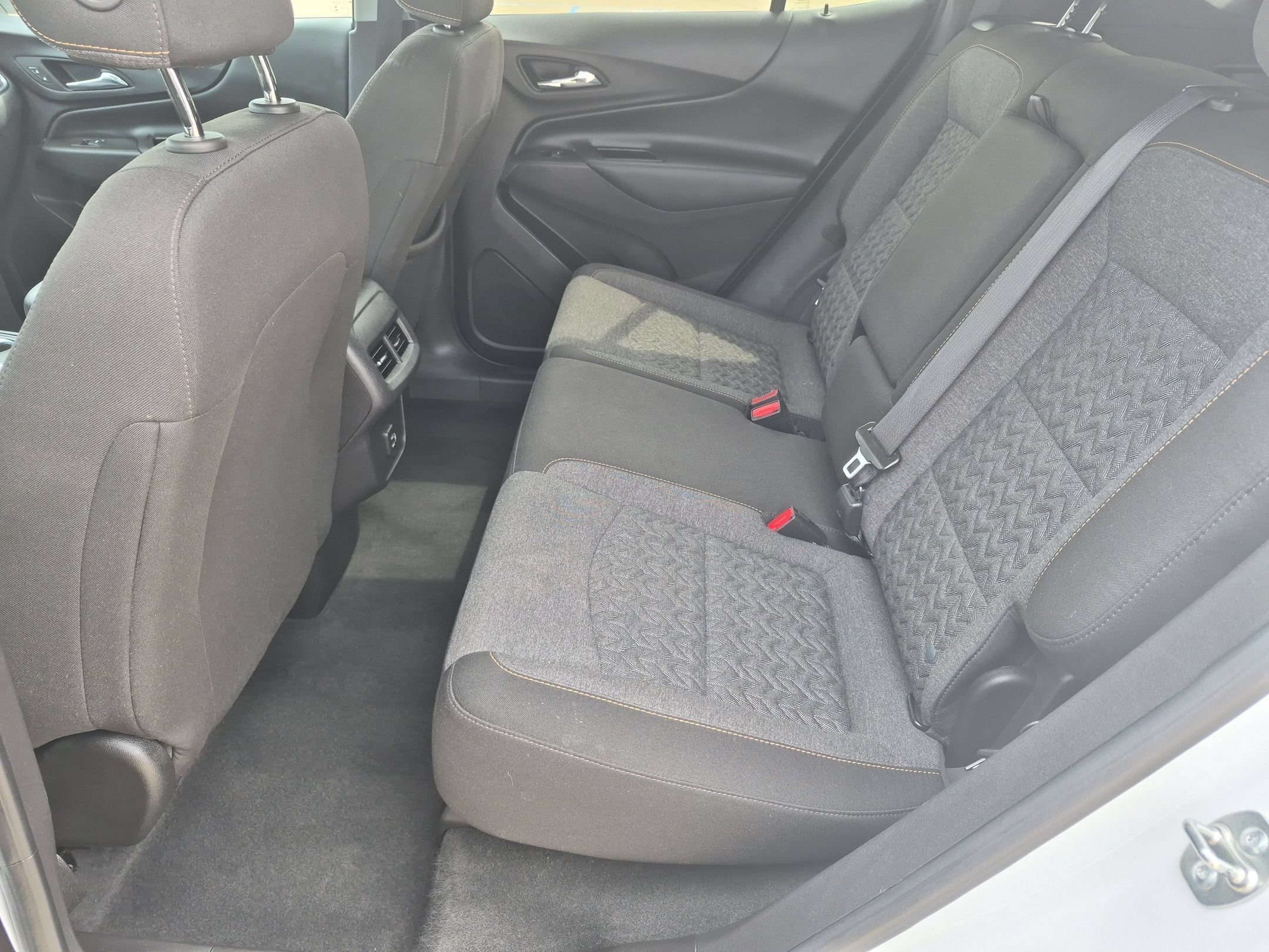Used 2024 Summit White Chevrolet LT image 23