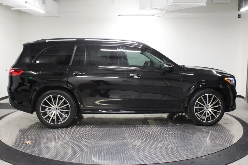 Used 2025 Black Mercedes-Benz GLS 450 image 8