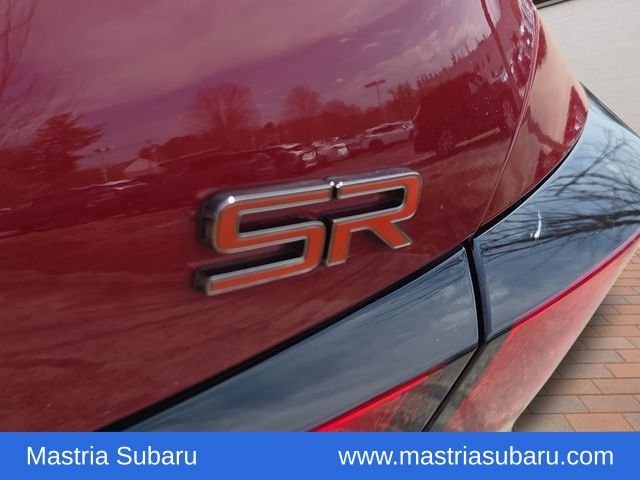 Used 2024 Scarlet Nissan 2.5 SR image 5