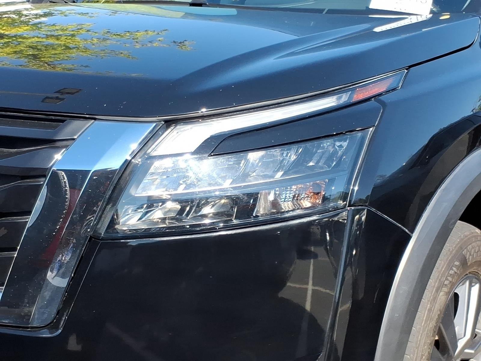 Used 2024 Super Black Nissan SV image 2