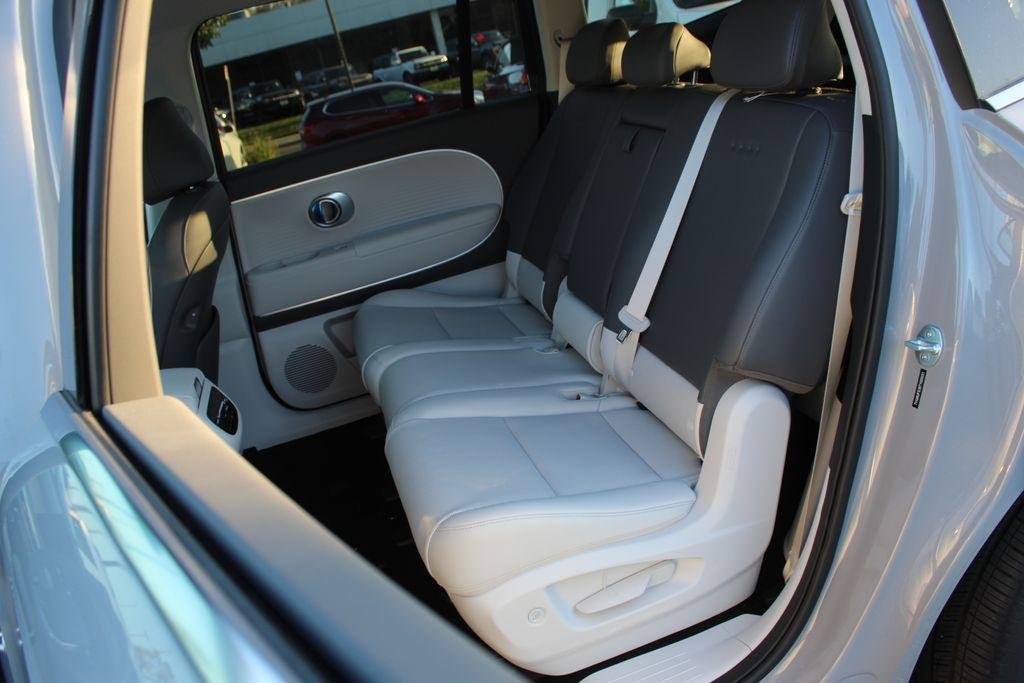 2026 Hyundai IONIQ 9 SEL - Photo 16