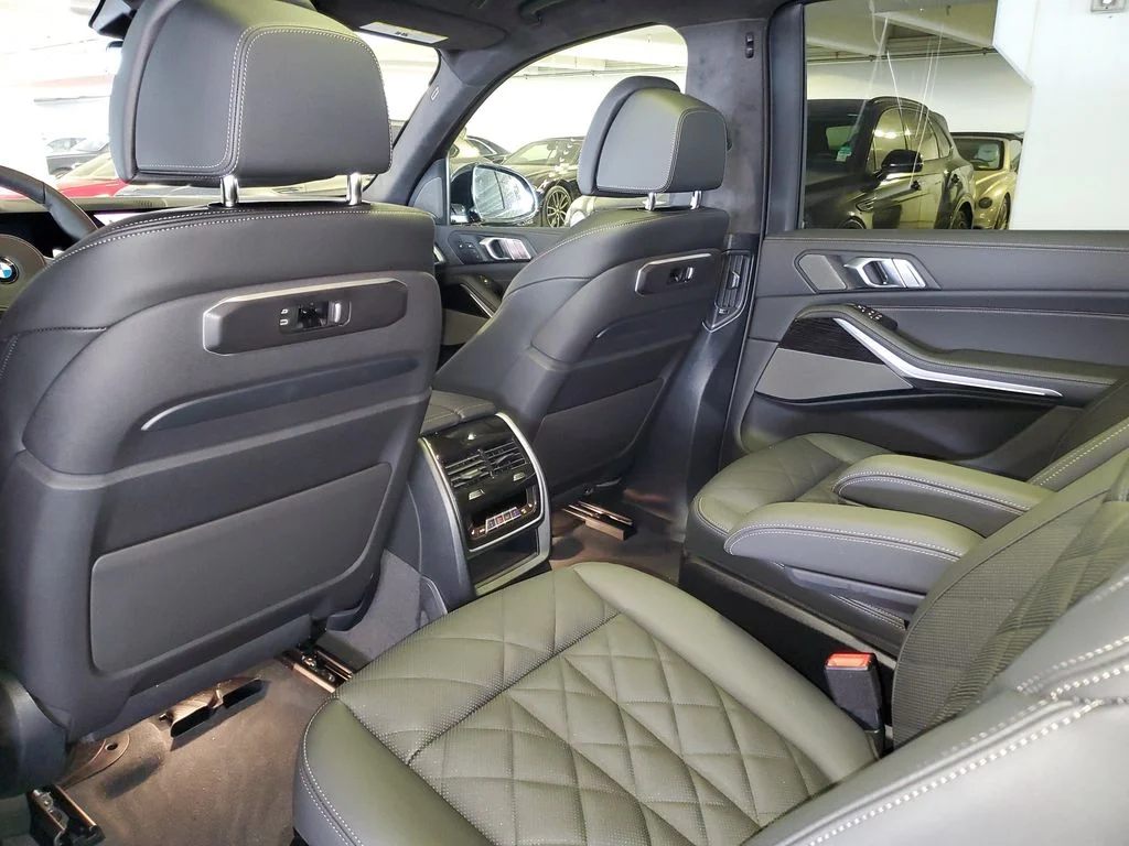 New 2027 Black BMW xDrive40i image 10