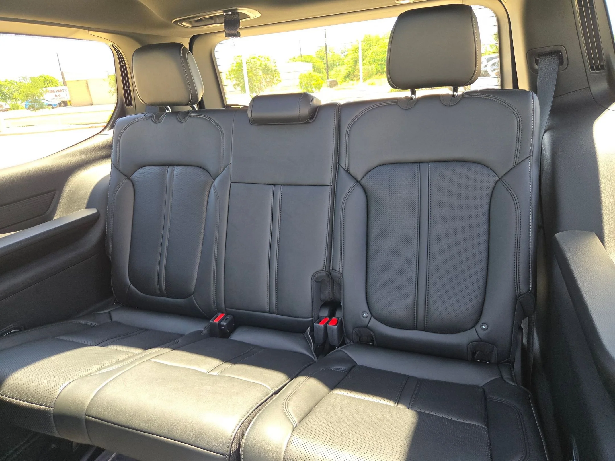 New 2026 High Gloss Black Jeep Limited Altitude image 15