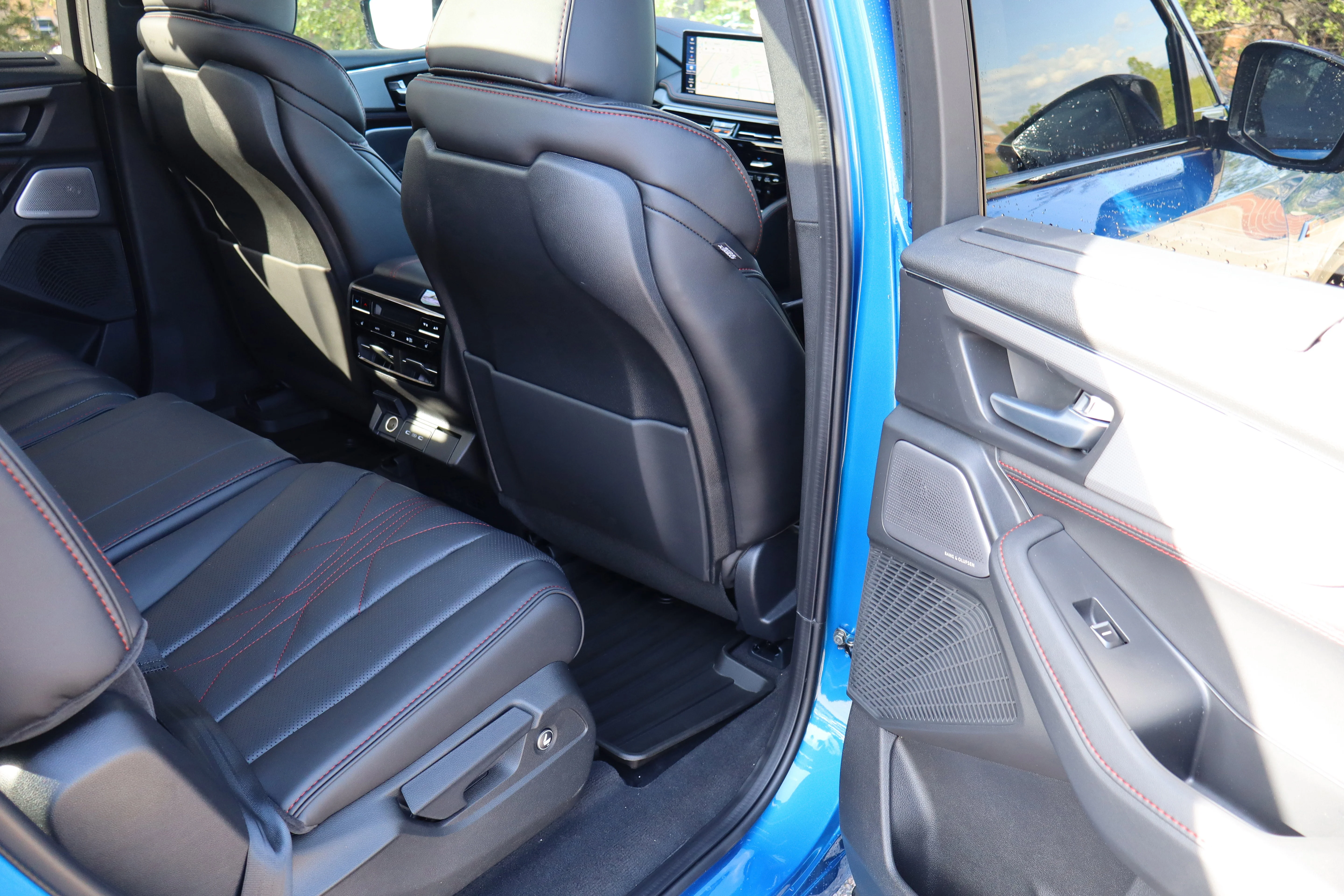 New 2026 Double Apex Blue Pearl Acura w/A-Spec Advance Package image 32