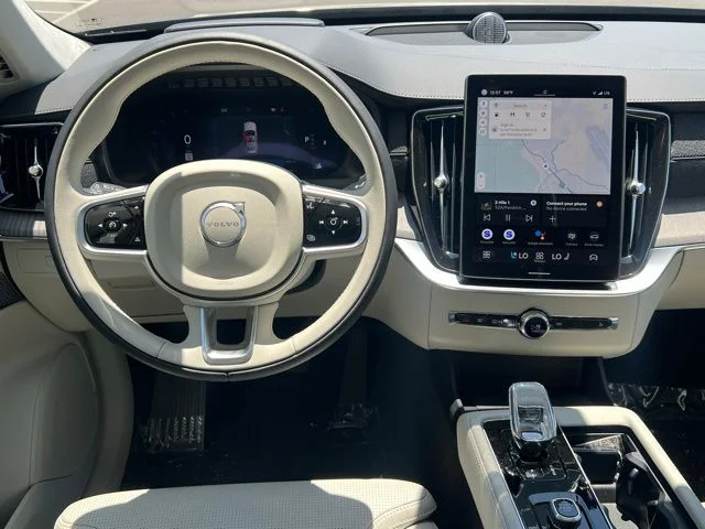 2025 Volvo XC90 Ultra - Photo 17