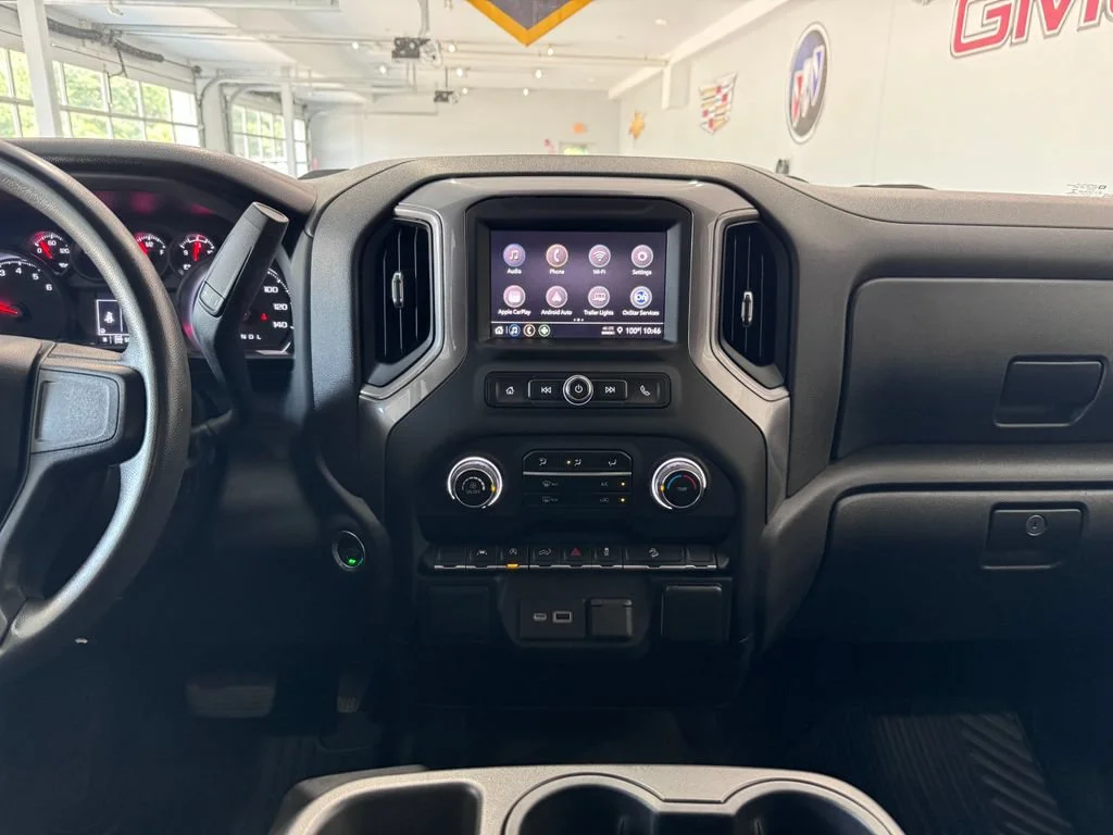 2023 Chevrolet Silverado 1500 Custom - Photo 17