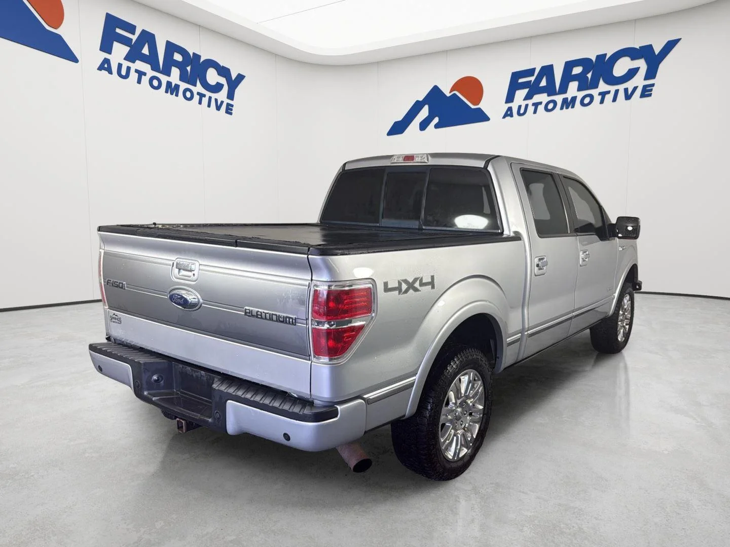 Used 2013 Ingot Silver Metallic Ford Platinum image 6