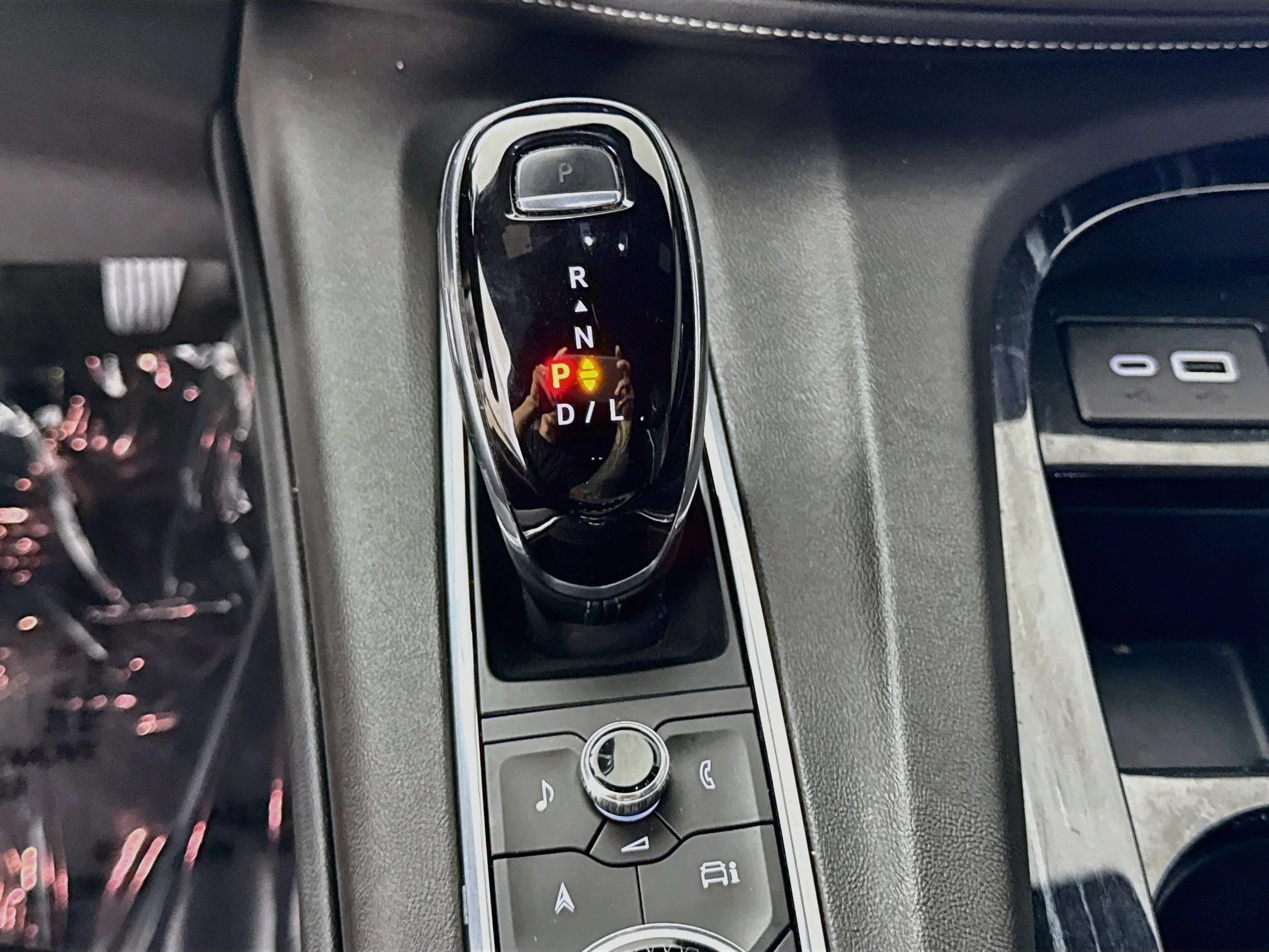 Used 2023 BLACK RAVEN Cadillac 4WD Sport image 19