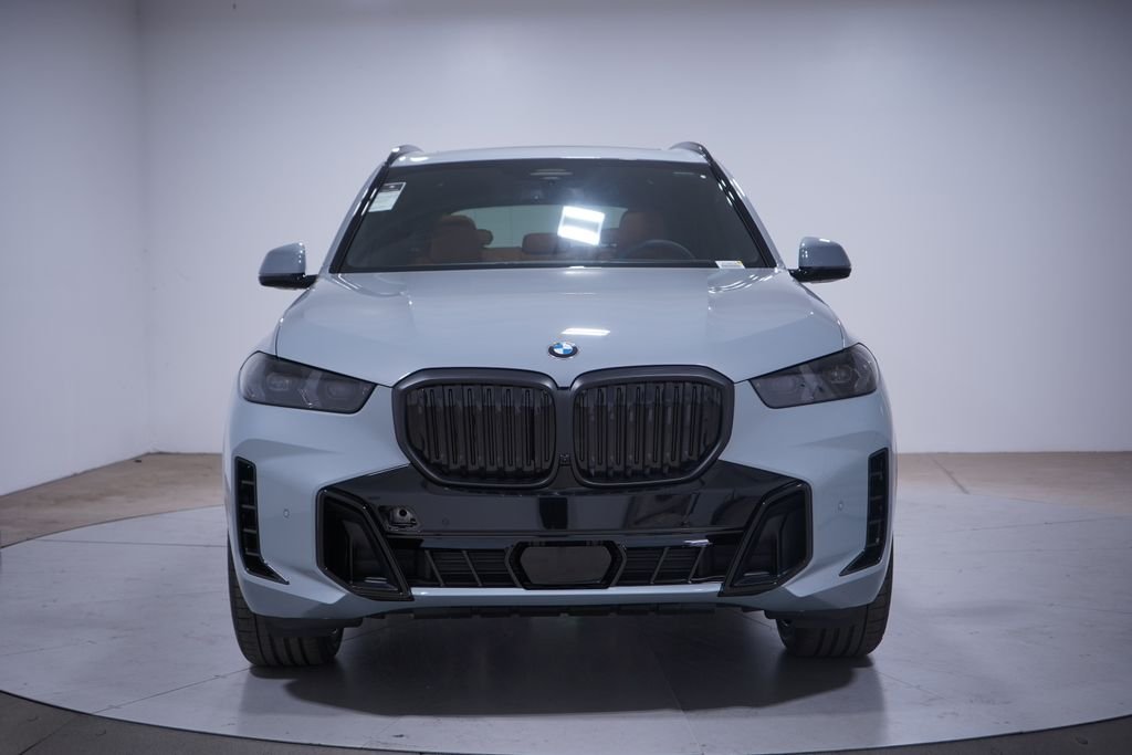 Used 2026 Brooklyn Grey Metallic BMW sDrive40i image 4