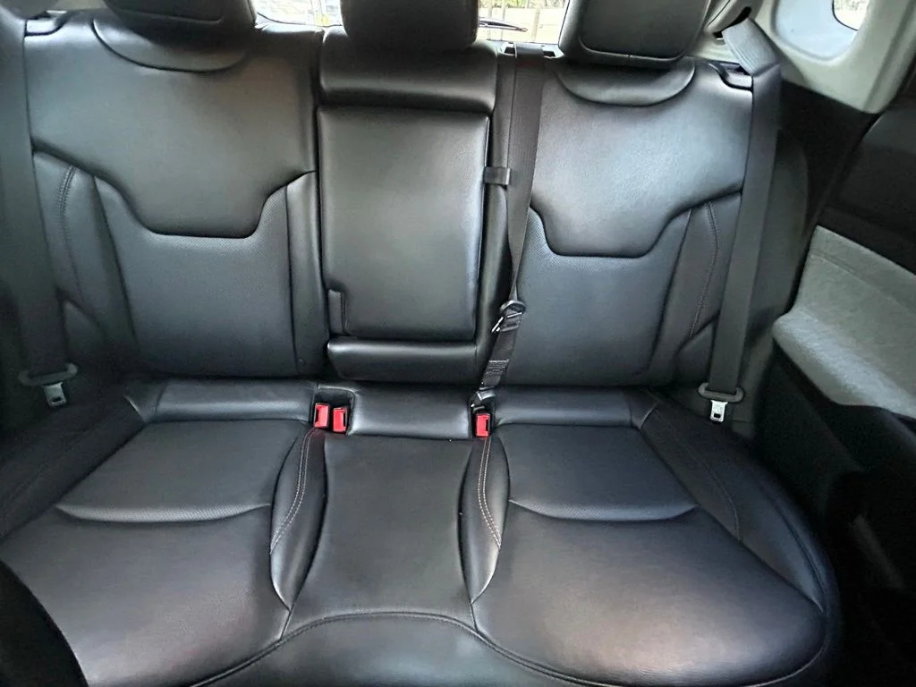 Certified Used 2022 White Jeep Latitude Lux image 13