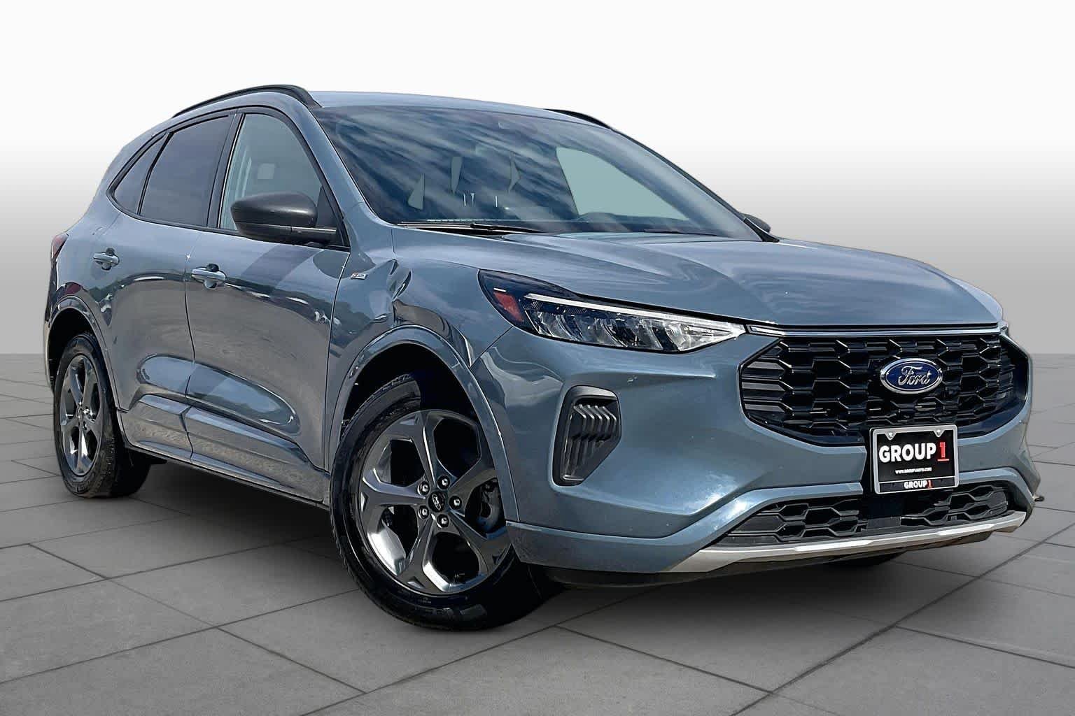 Used 2023 Vapor Blue Ford ST-Line image 3