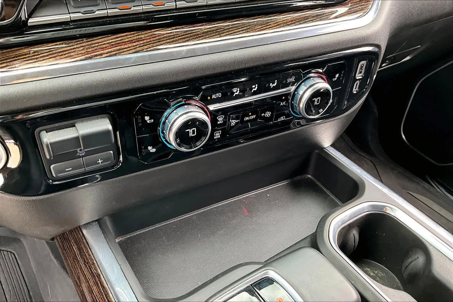 Used 2024 Thunderstorm Gray GMC Elevation image 32