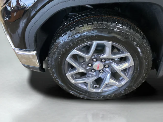 2026 GMC Sierra 1500 SLT - Photo 33