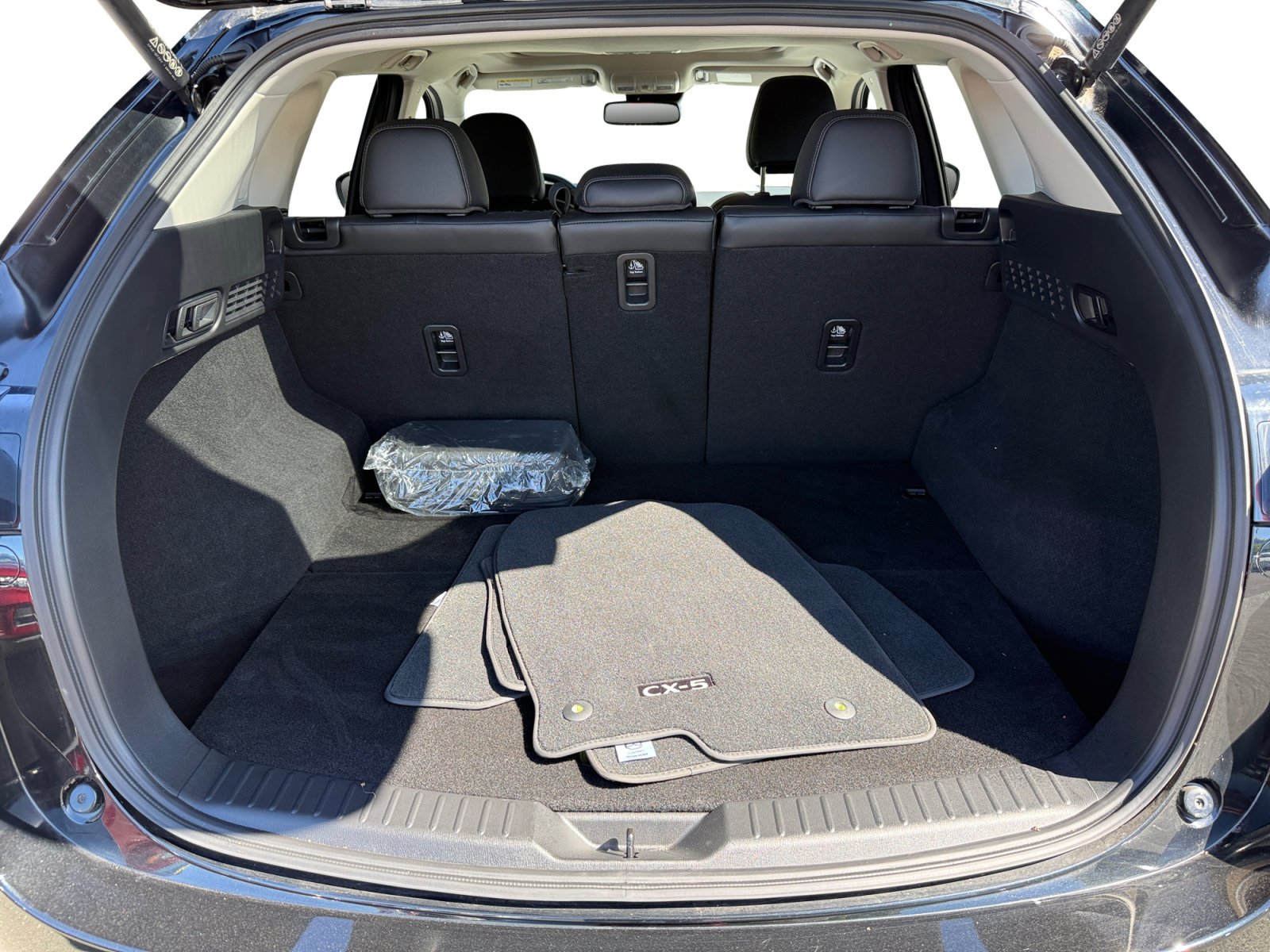 Certified Used 2023 Jet Black Mazda 2.5 S Premium Package image 17