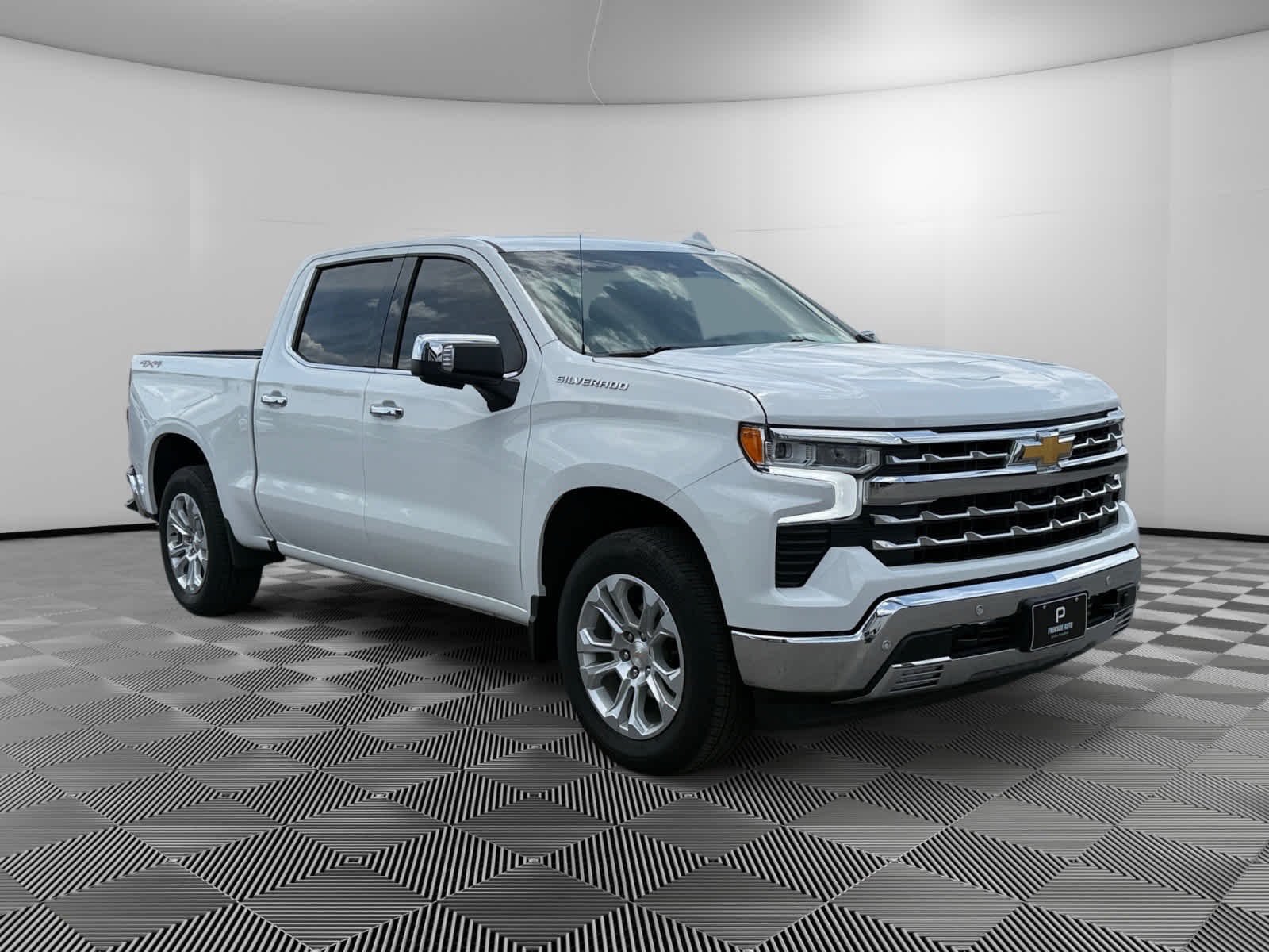 Used 2025 Summit White Chevrolet LTZ image 7