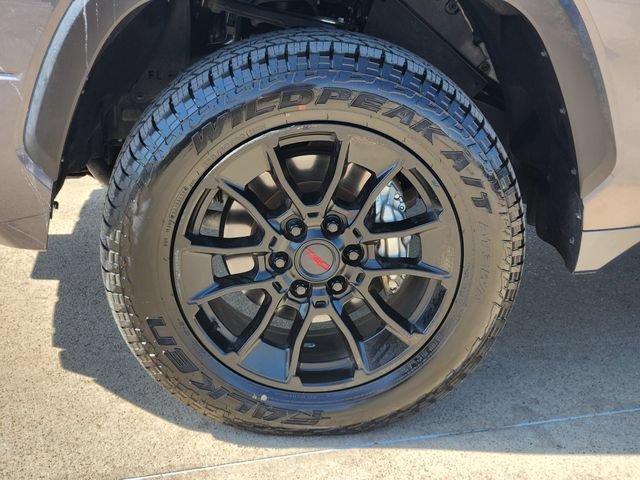 Used 2022 Gray Toyota SR5 image 18