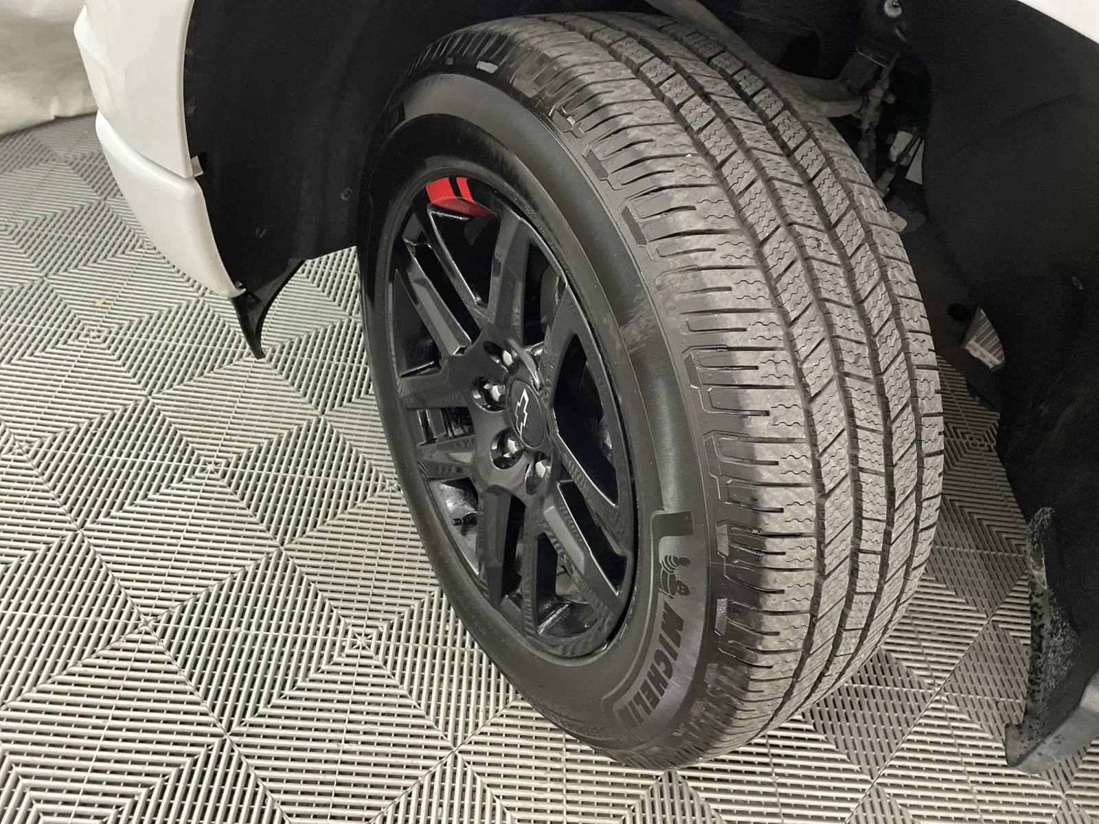 Used 2023 Summit White Chevrolet RST image 28