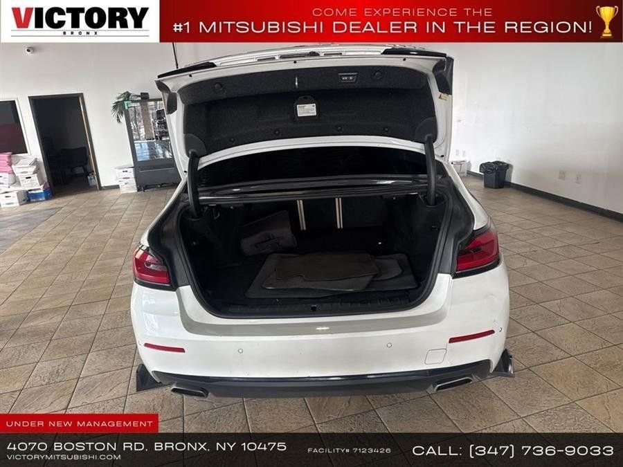 Used 2022 White BMW 530e iPerformance image 24