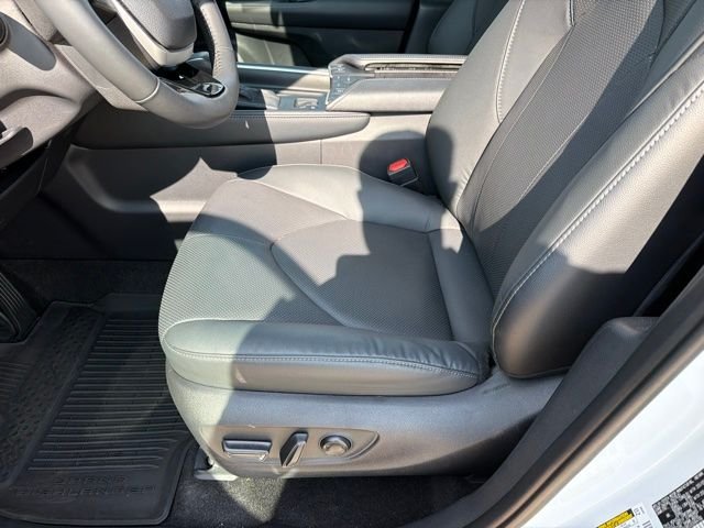 Used 2025 Beige Toyota Limited image 4