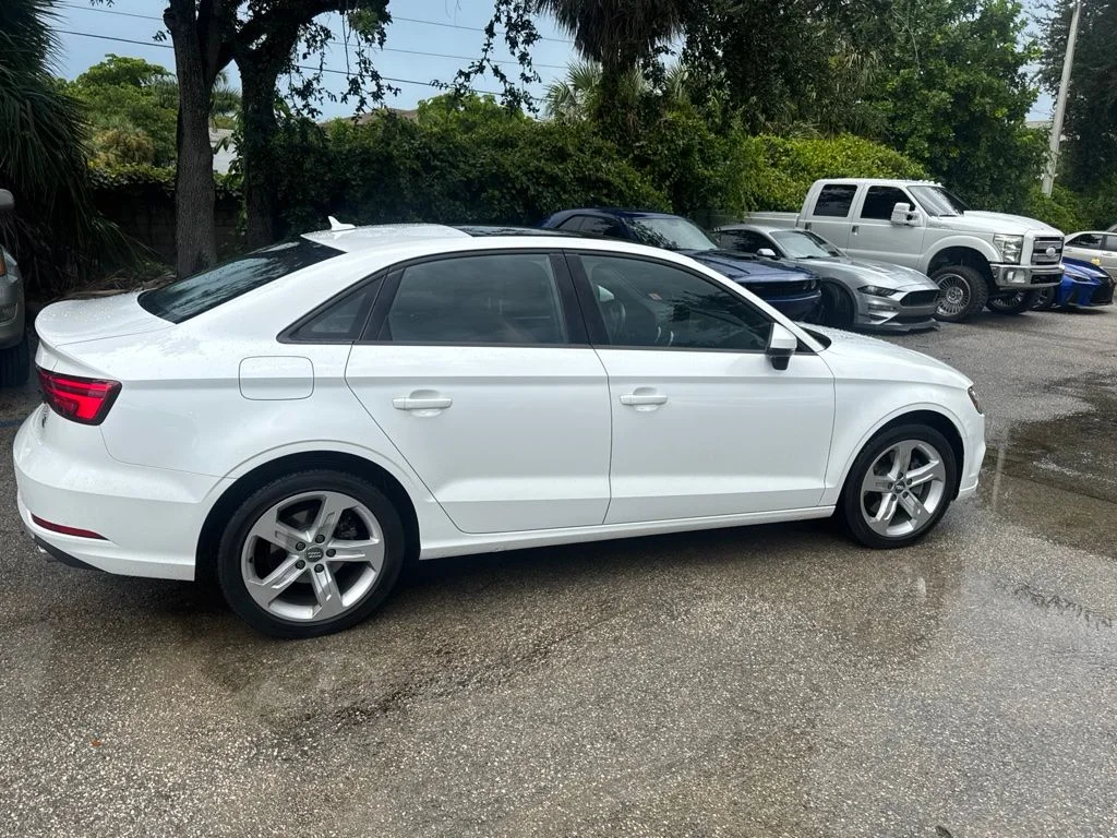 Used 2018 White Audi 2.0T Premium image 9