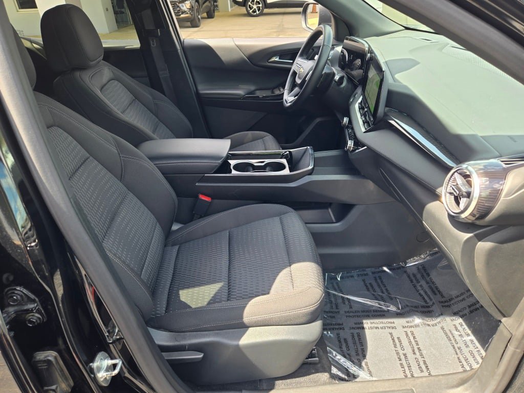 2025 Chevrolet Equinox LT - Photo 7