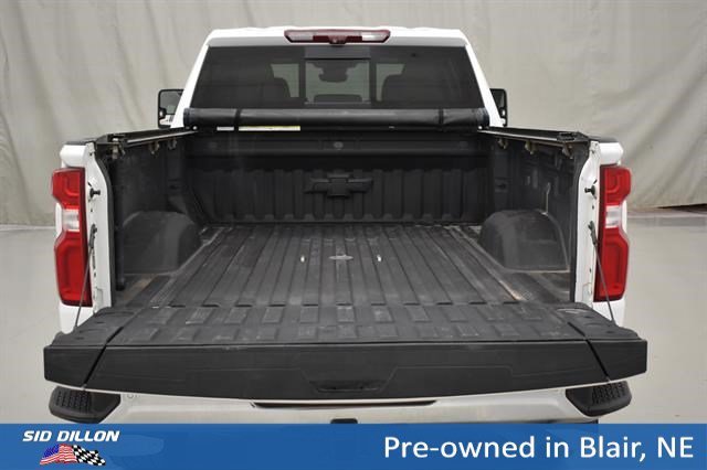 Used 2024 Iridescent Pearl Tricoat Chevrolet LTZ image 12