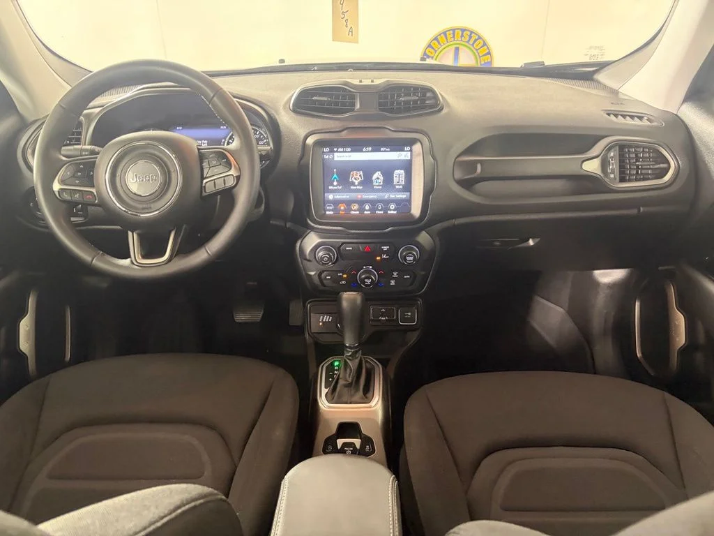 Used 2022 Black Jeep Latitude image 5