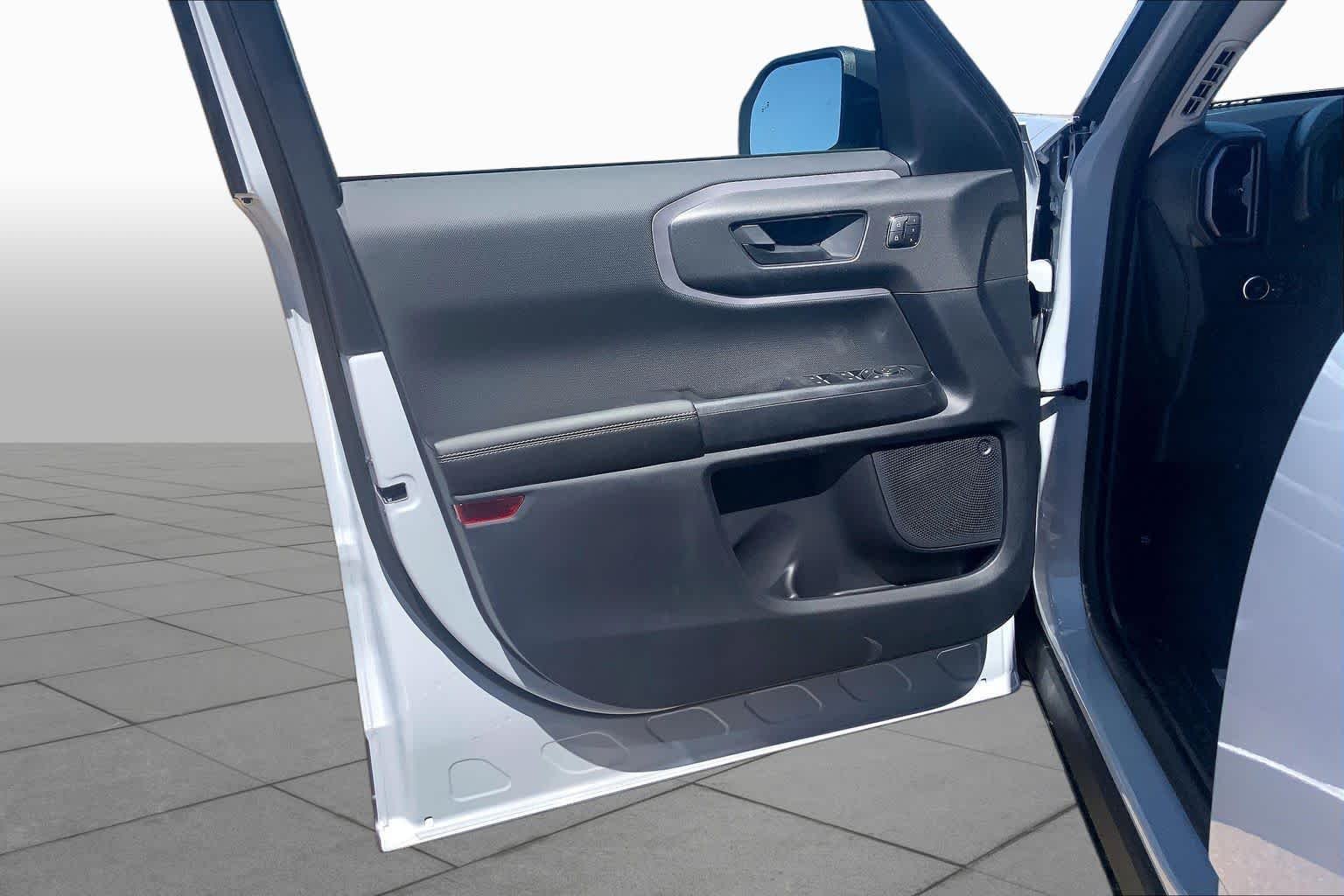 New 2026 Space White Metallic Ford Outer Banks® image 10