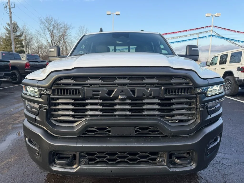New 2025 Bright White Clear-Coat Exterior Paint RAM Tradesman image 8