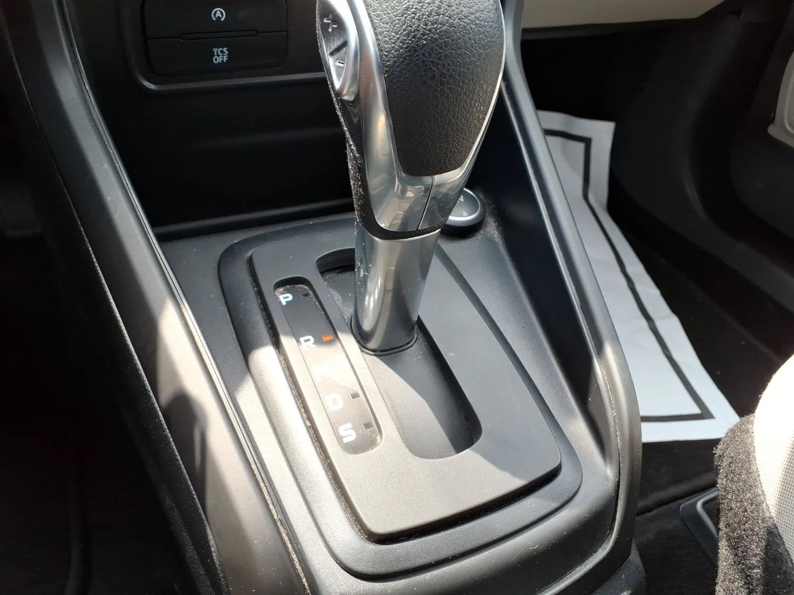 Used 2022 Smoke Metallic Ford S image 30
