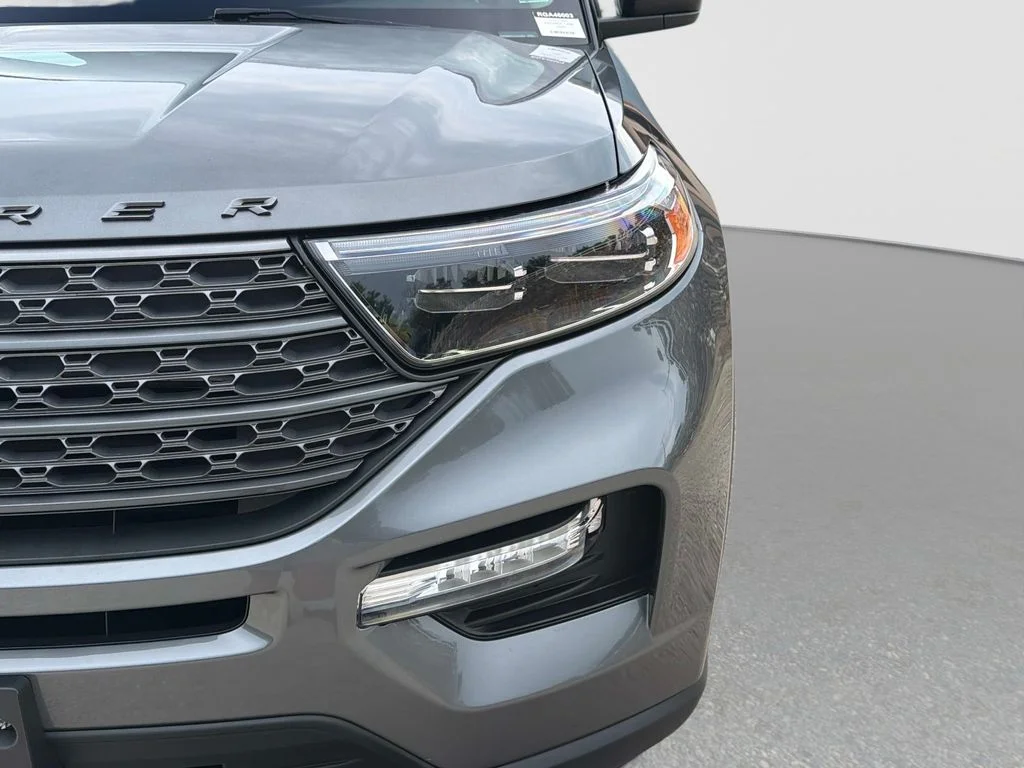 Used 2024 Gray Ford XLT image 11