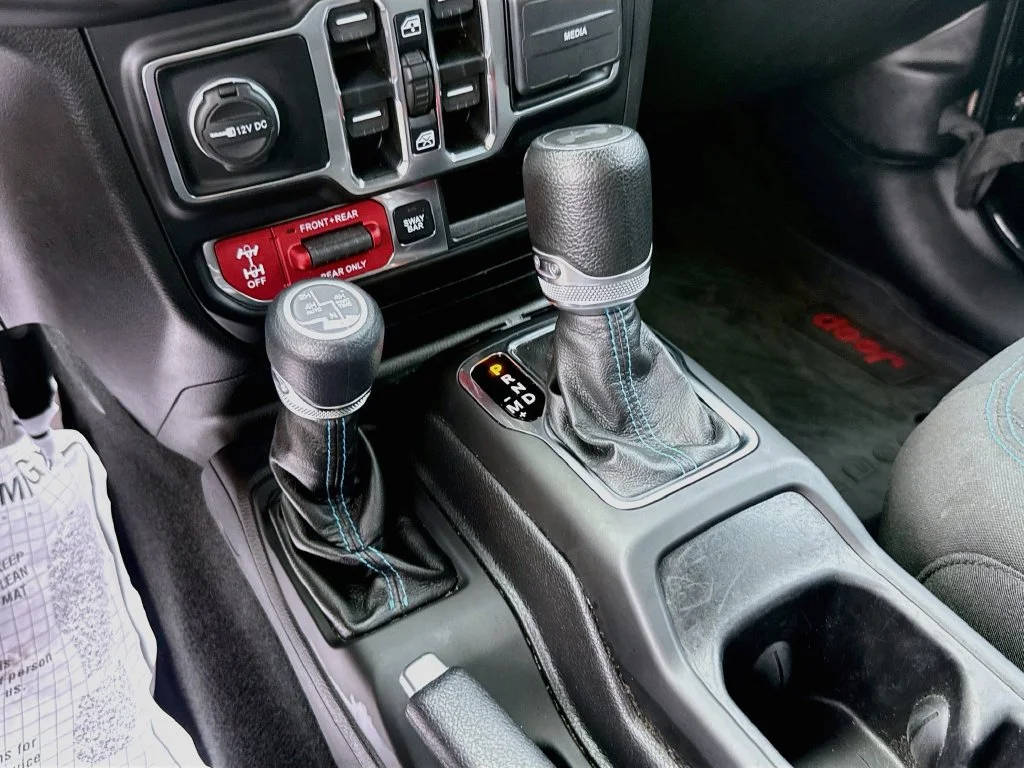 Used 2022 Black Jeep Unlimited Rubicon 4xe image 18