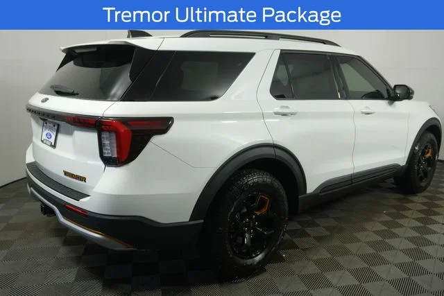 New 2026 Star White Metallic Tri-Coat Ford Tremor® image 3