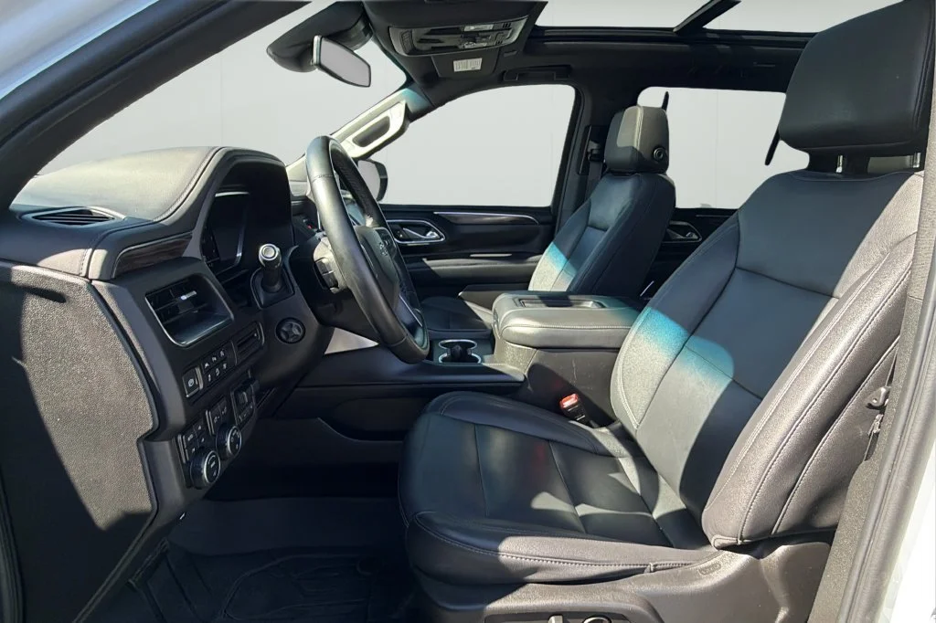Certified Used 2023 SUMMIT WHITE Chevrolet Z71 image 18