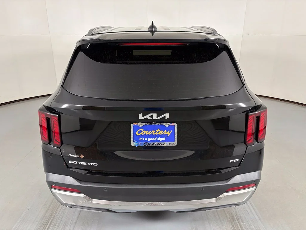 Used 2024 Black Kia S image 7