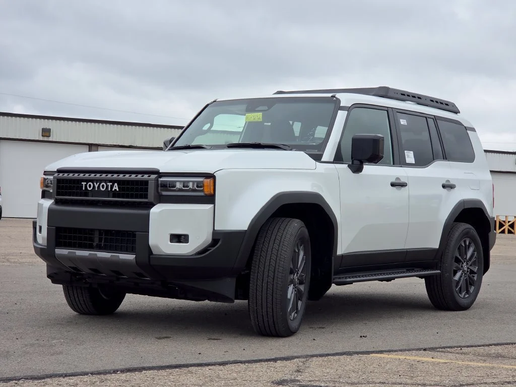 New 2027 Wind Chill Pearl Toyota Base image 23