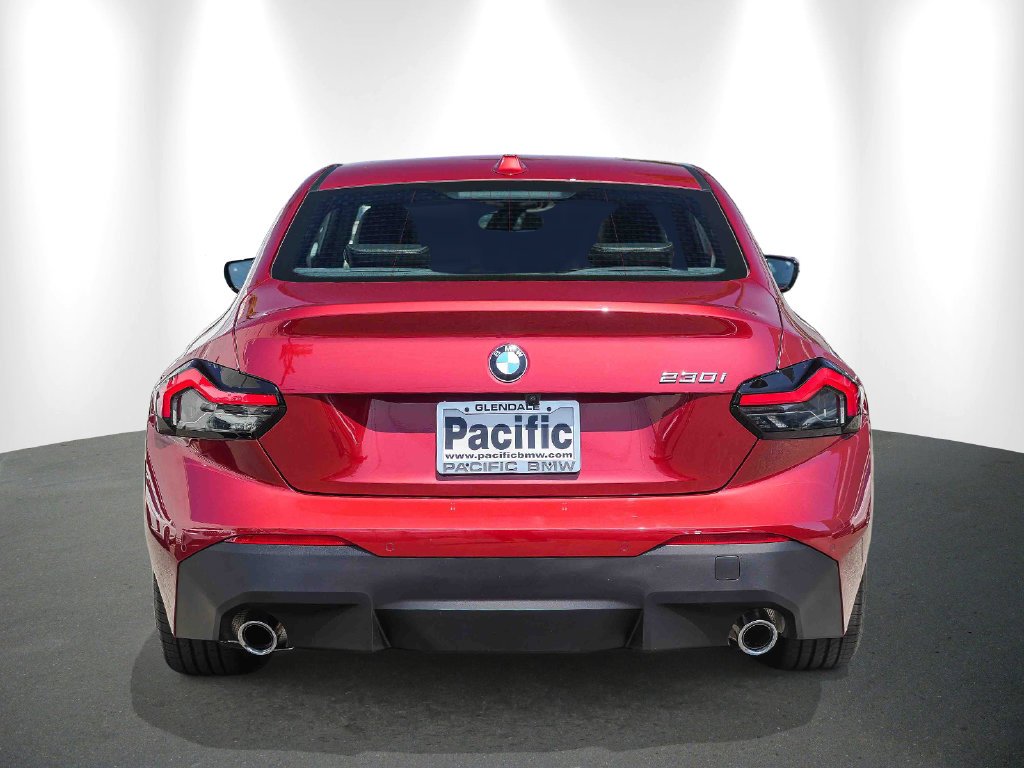 2026 BMW 2 Series photo 5