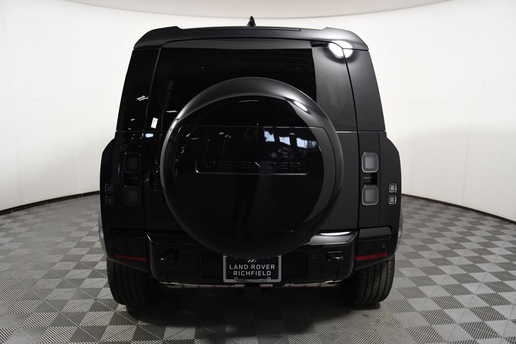 New 2026 Santorini Blk Land Rover X image 5