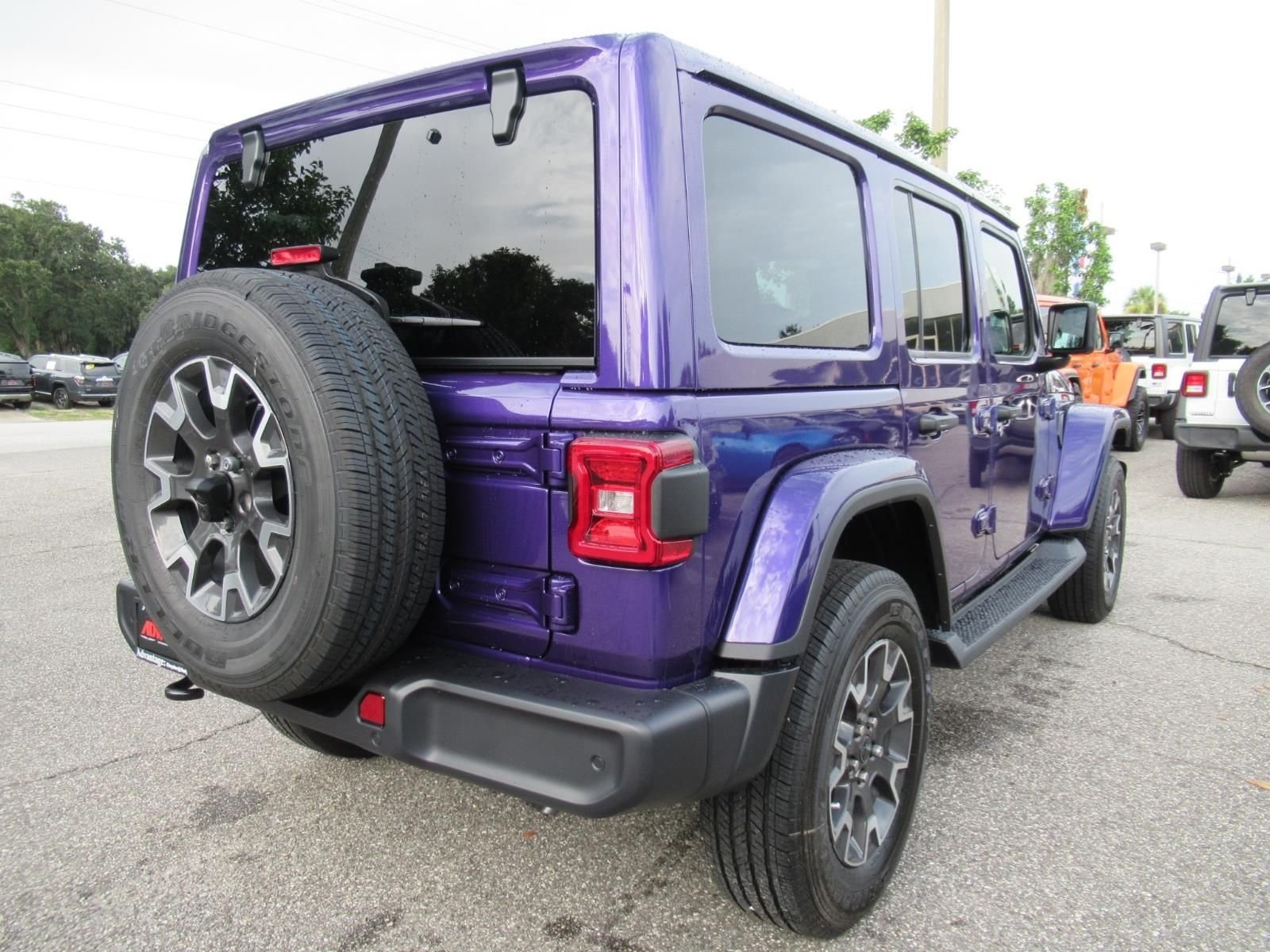 New 2026 Reign Exterior Paint Jeep Sahara image 7