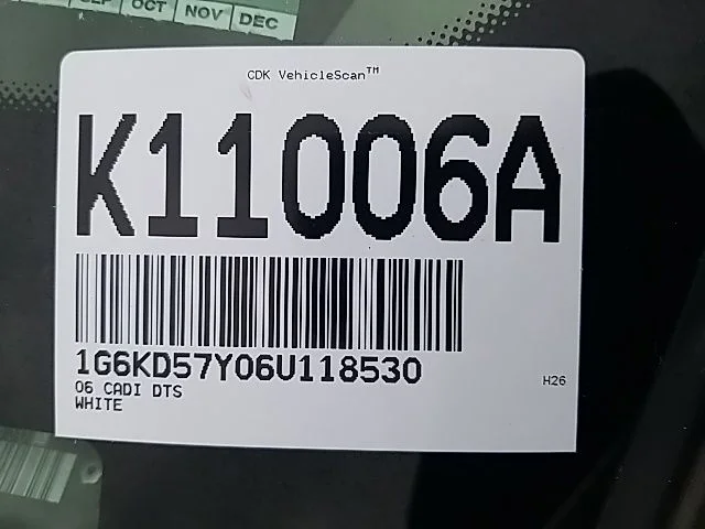 Used 2006 White Cadillac Base image 33