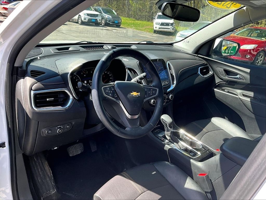 Used 2023 Summit White Chevrolet Premier image 8