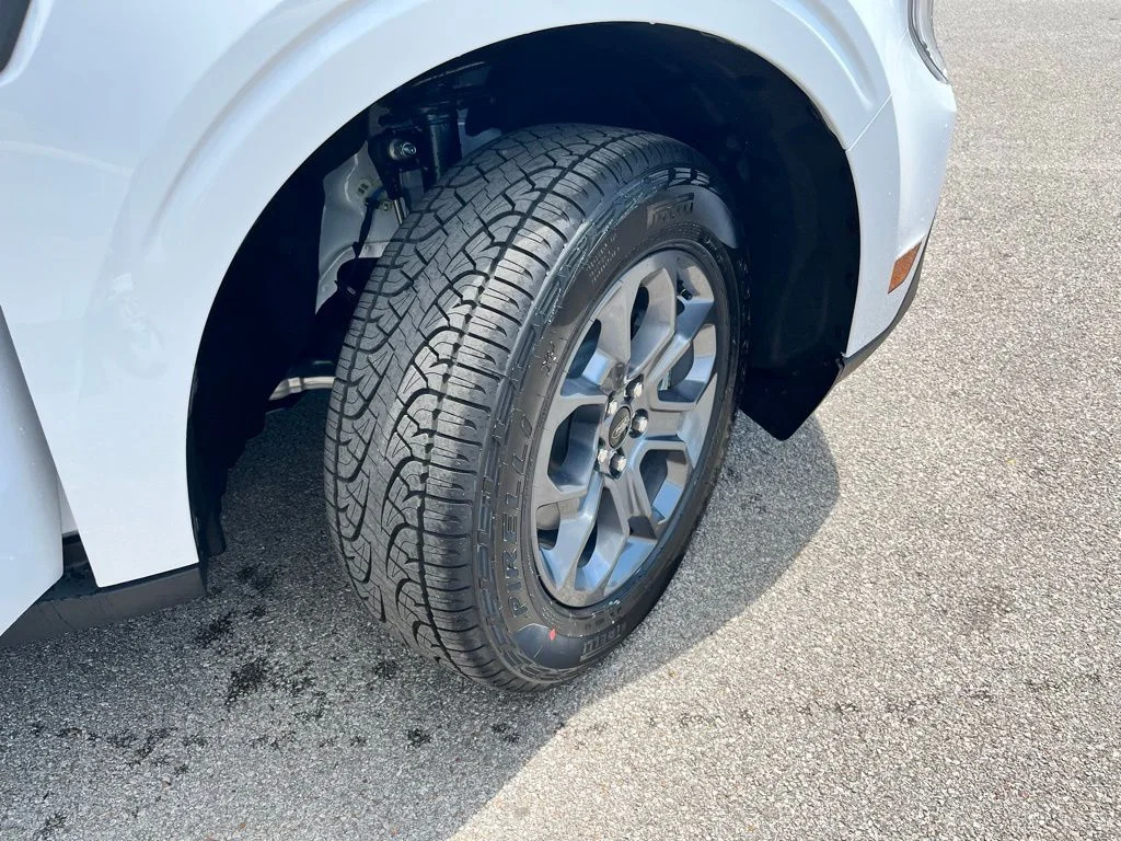 New 2026 White Ford XLT image 6