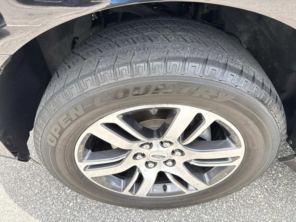 Used 2024 Black Ford Limited image 11