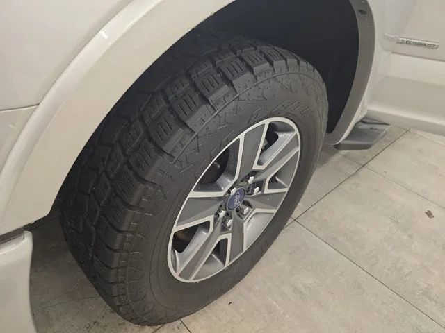 Used 2016 Ingot Silver Metallic Ford XLT image 38