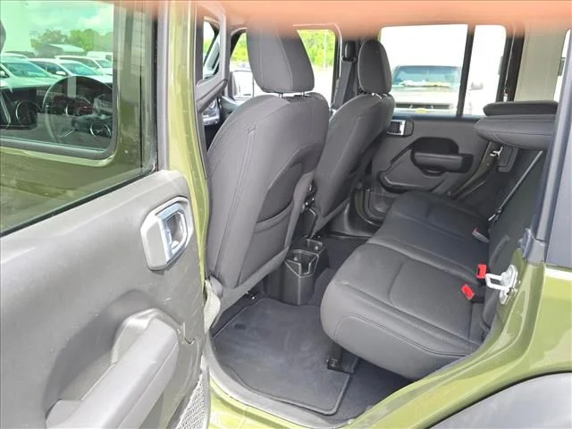 Used 2022 Green Jeep Unlimited Sport S image 15