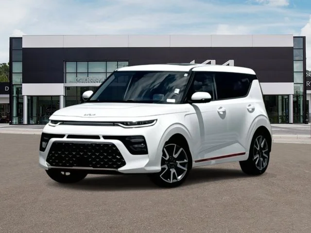 Used 2022 White Kia Turbo image 1