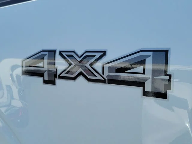 New 2026 Star White Metallic Tri-Coat Ford Lariat image 9