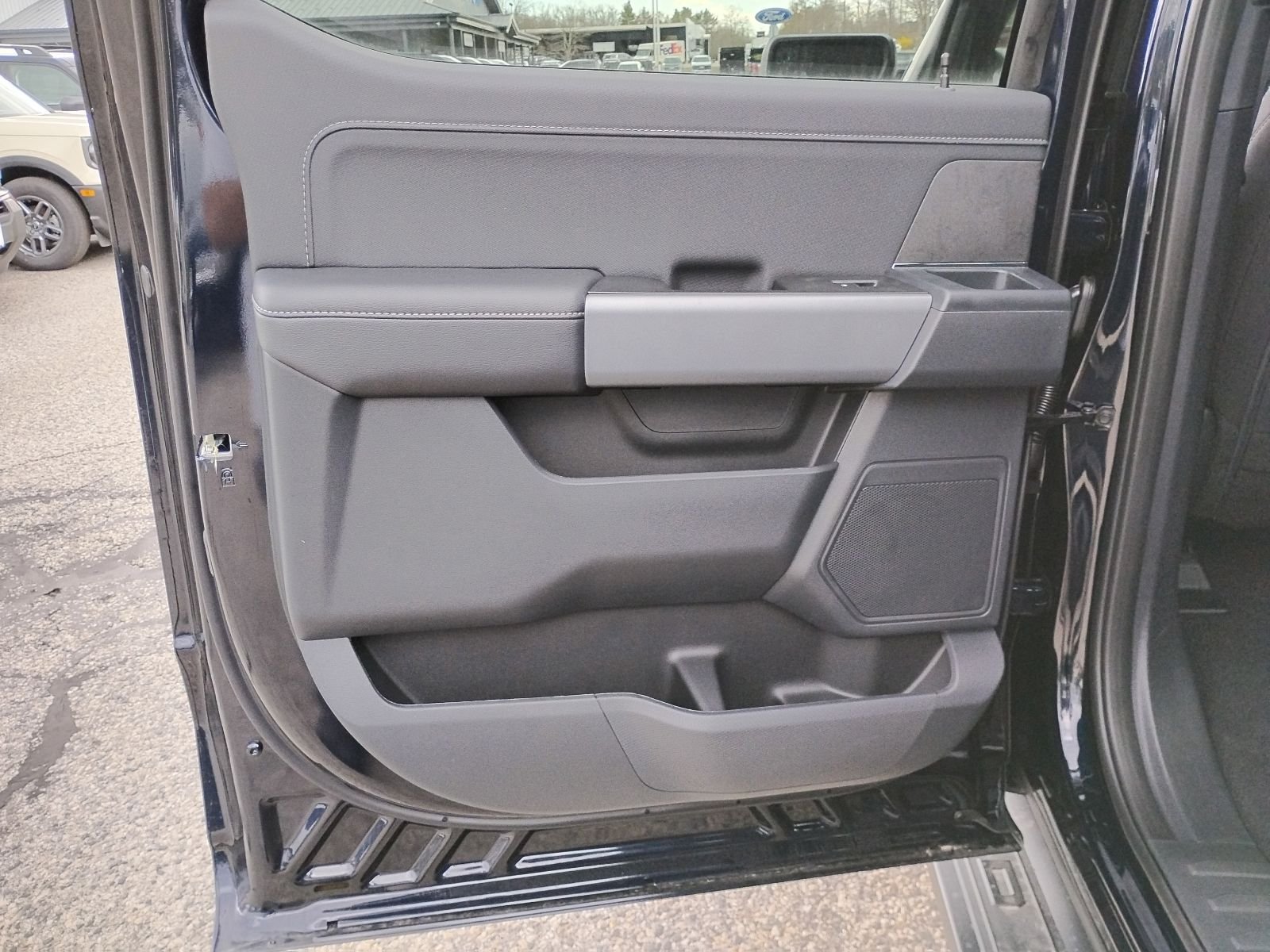 New 2026 Antimatter Blue Metallic Ford XLT image 10