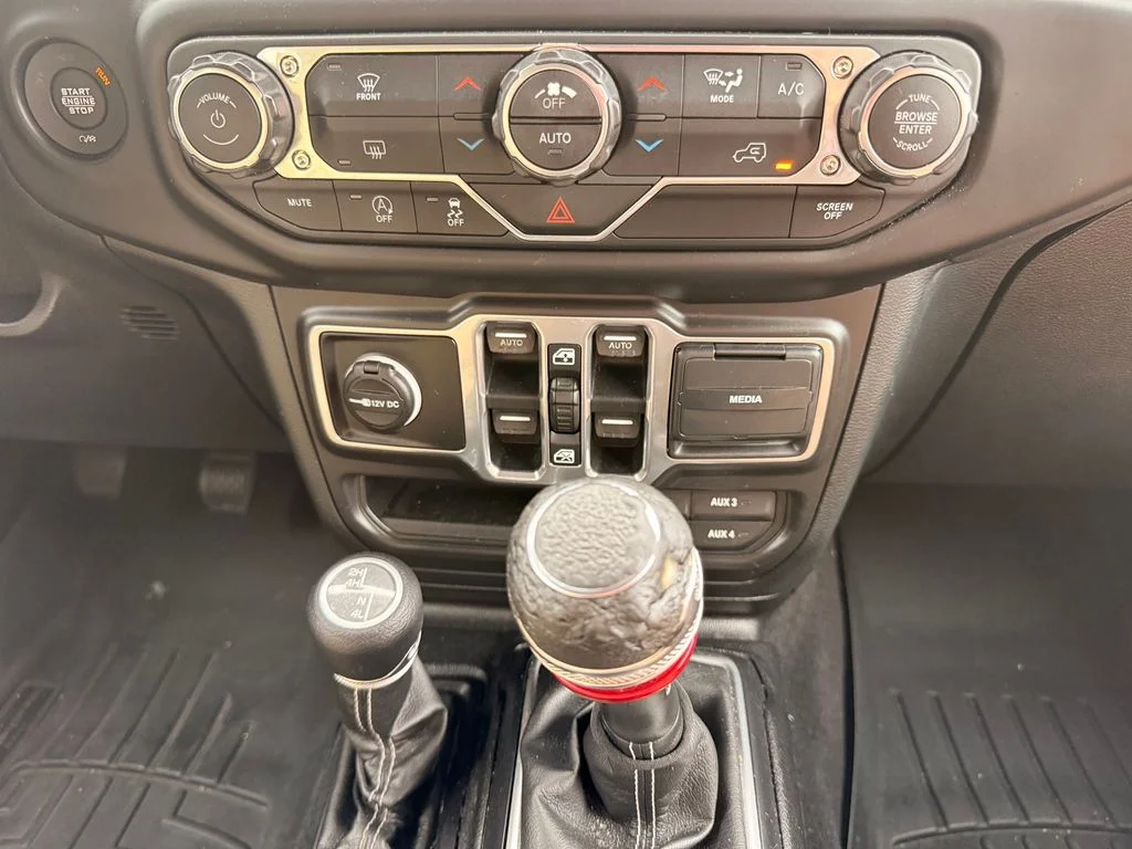 2018 Jeep All-New Wrangler Unlimited Sahara - Photo 16